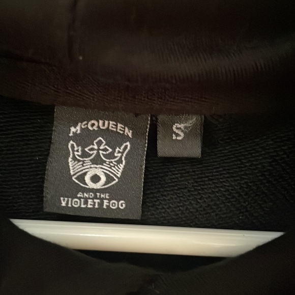 McQueen and Violet fog size S Black hooded, shirt, - Picture 3 of 8
